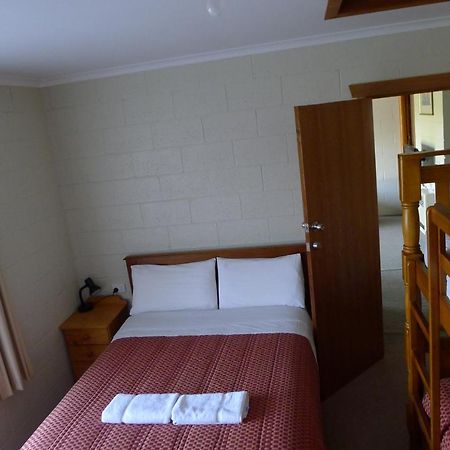 אולברסטון Willaway Motel Apartments מראה חיצוני תמונה