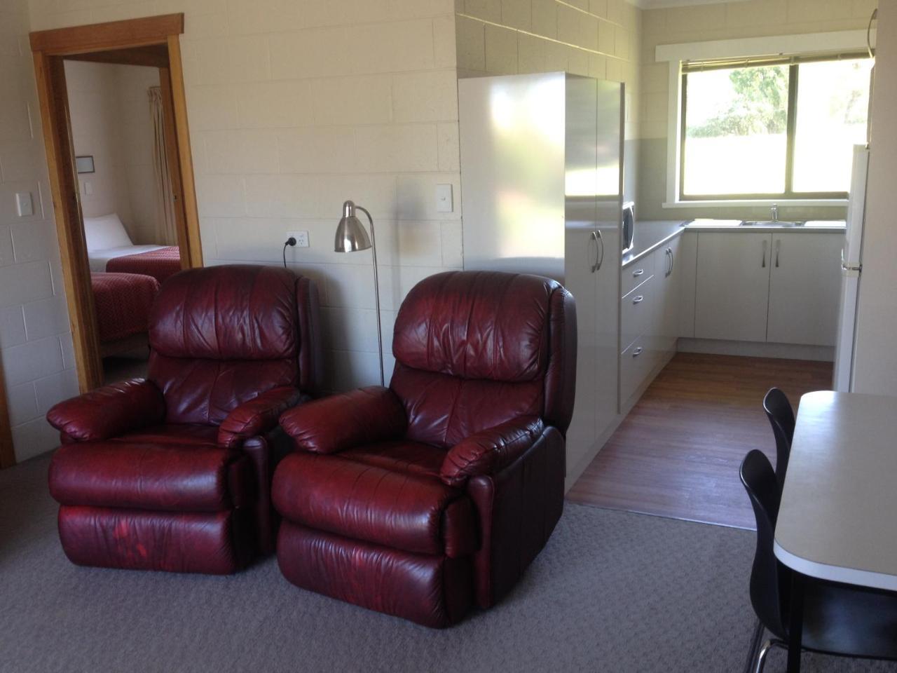 אולברסטון Willaway Motel Apartments מראה חיצוני תמונה