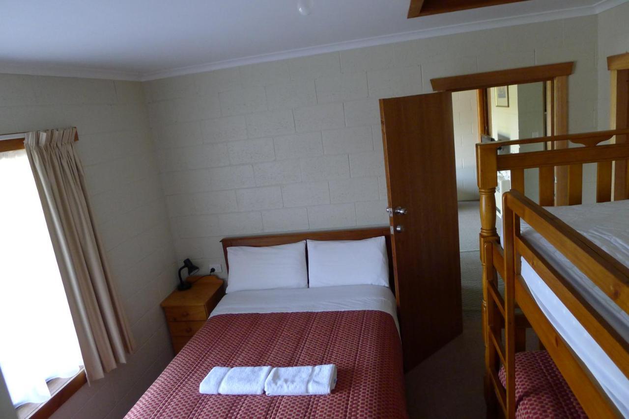 אולברסטון Willaway Motel Apartments מראה חיצוני תמונה