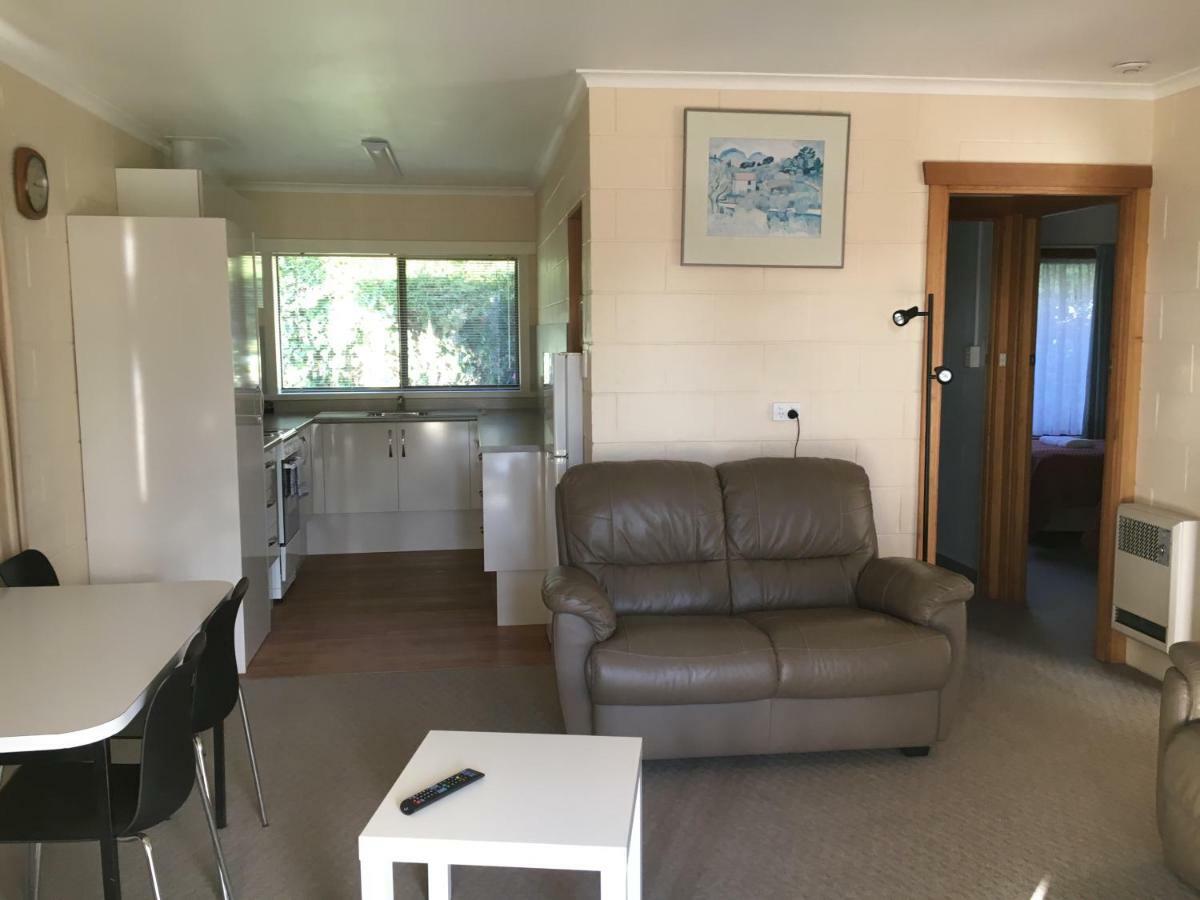 אולברסטון Willaway Motel Apartments מראה חיצוני תמונה